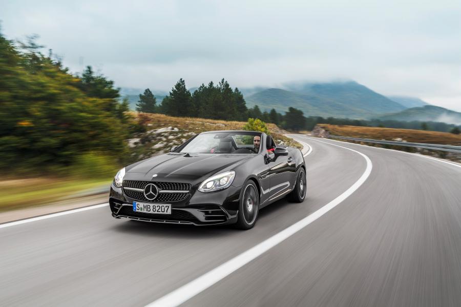  Mercedes-AMG SLC43 2016 года  (фото 14 из 40)